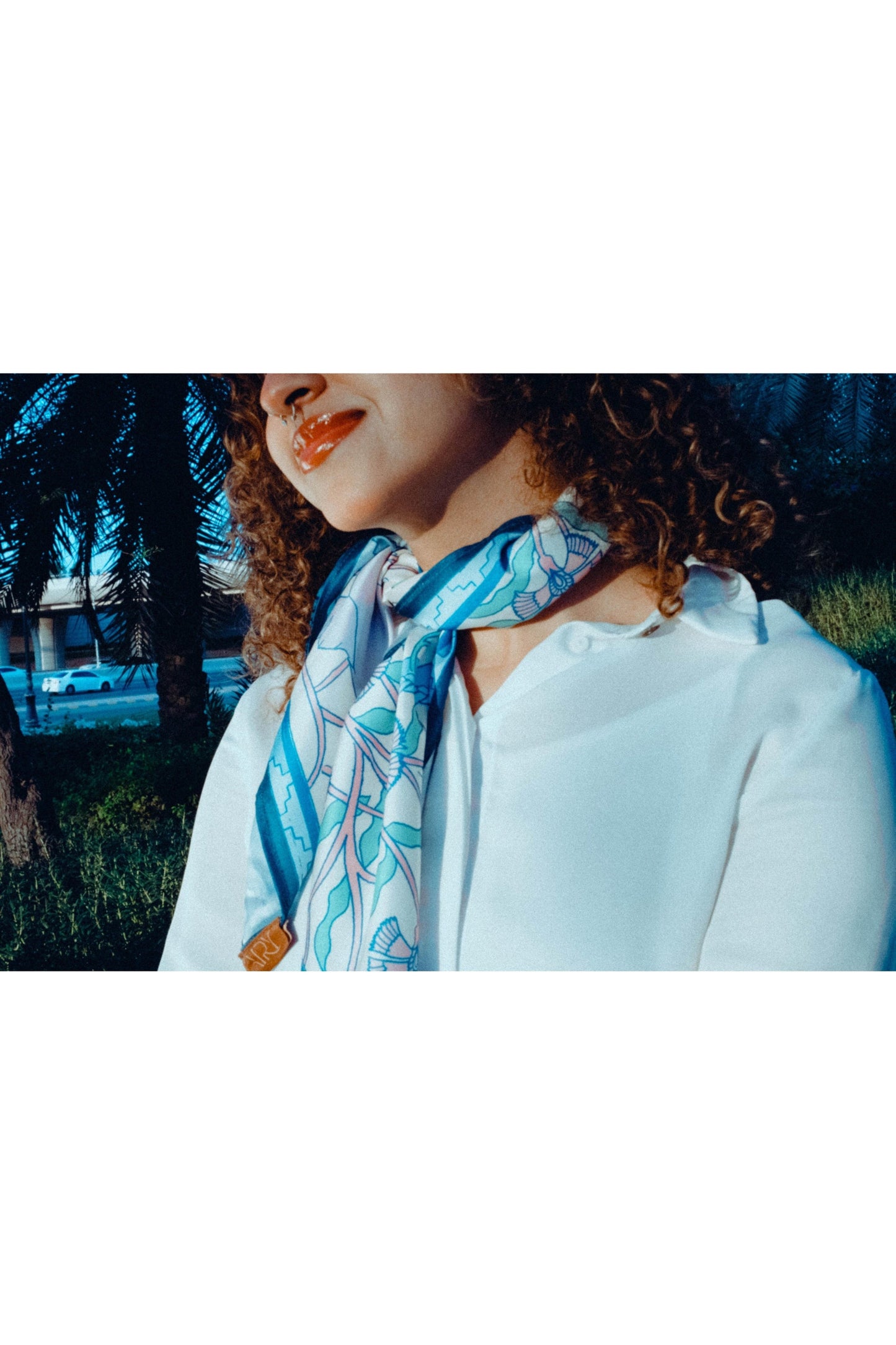 AIRY SCARF